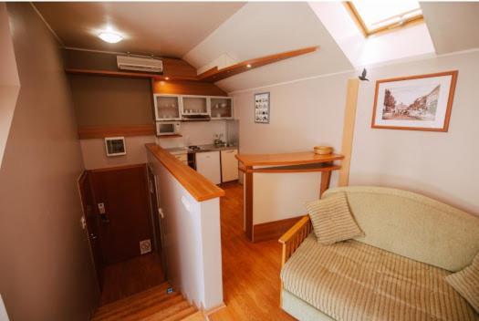 Car Royal Apartments And Rooms Novi Sad Buitenkant foto