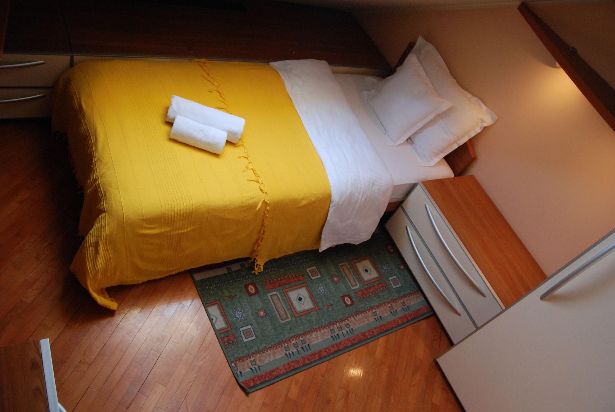 Car Royal Apartments And Rooms Novi Sad Buitenkant foto