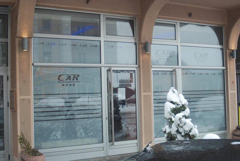 Car Royal Apartments And Rooms Novi Sad Buitenkant foto